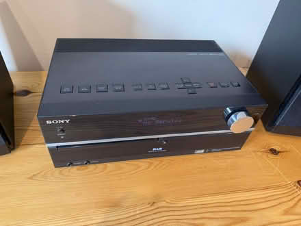 Photo of free Sony Mini Hifi with Speakers (Chiswick W4) #2