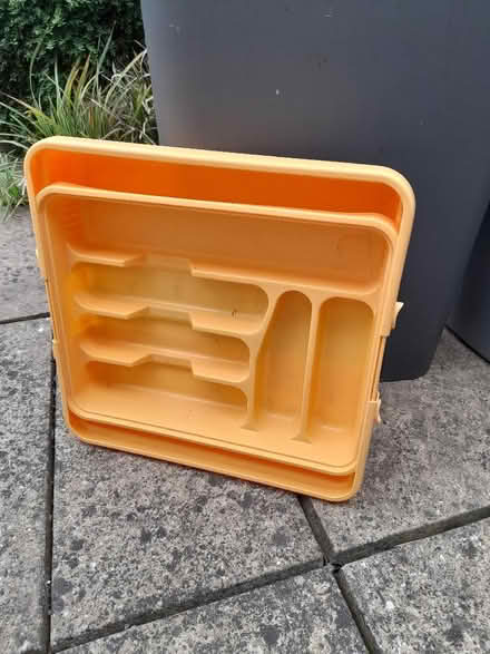 Photo of free Expandable cutlery holder (Theale RG7) #1