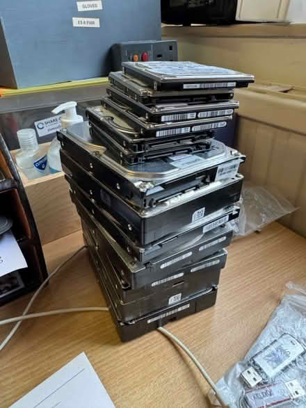Photo of free 13 hard disks - SMART score less than 100% (Walton Manor OX2) #1