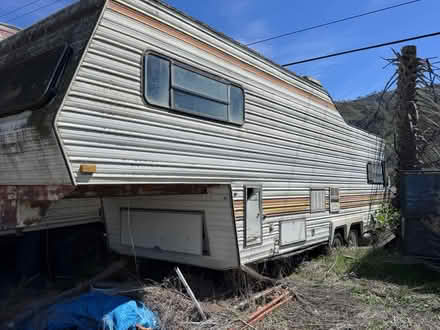 Photo of free 70s 5th wheel Golden Nugget Royale (Santa Paula) #2