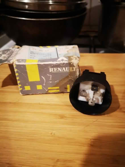 Photo of free RENAULT Car parts (SE19) #3