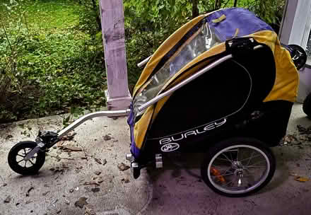 Photo of free Bike trailer / Burley Solo (Falls Church/Mclean area) #1