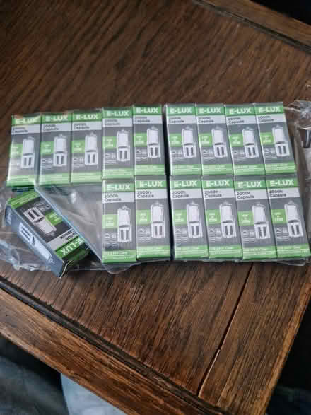 Photo of free Loads of small bulbs (Wigmore HR6) #1