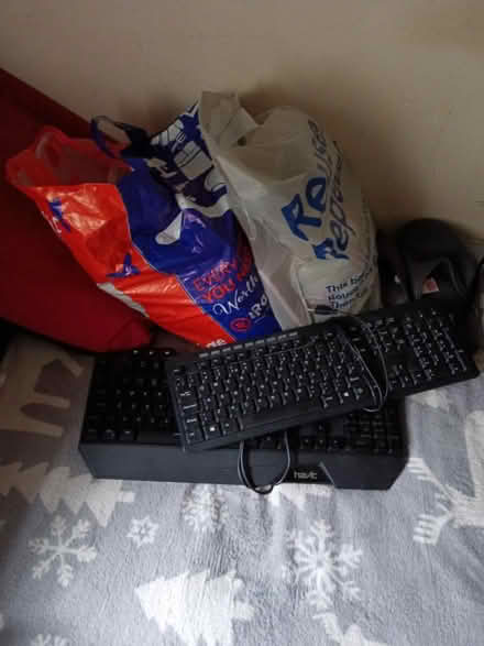 Photo of free Car boot sale stuff (AL10) #1