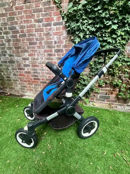 Photo of free Bugaboo push chair (Holland Park W14) #1