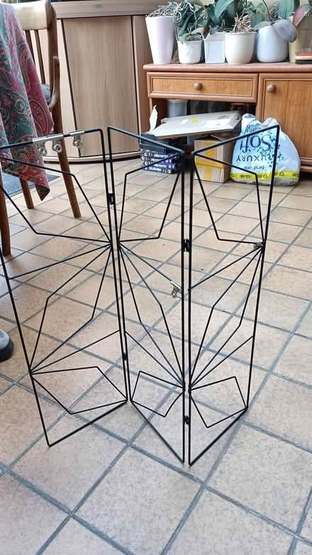 Photo of free Tri-fold note/memo and card hold (Snodland) #1