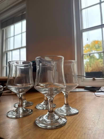 Photo of free 5 x wine glasses (Isleworth. TW7) #2