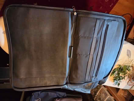 Photo of free Leatherette zippered portfolio (Experimental Farm) #2