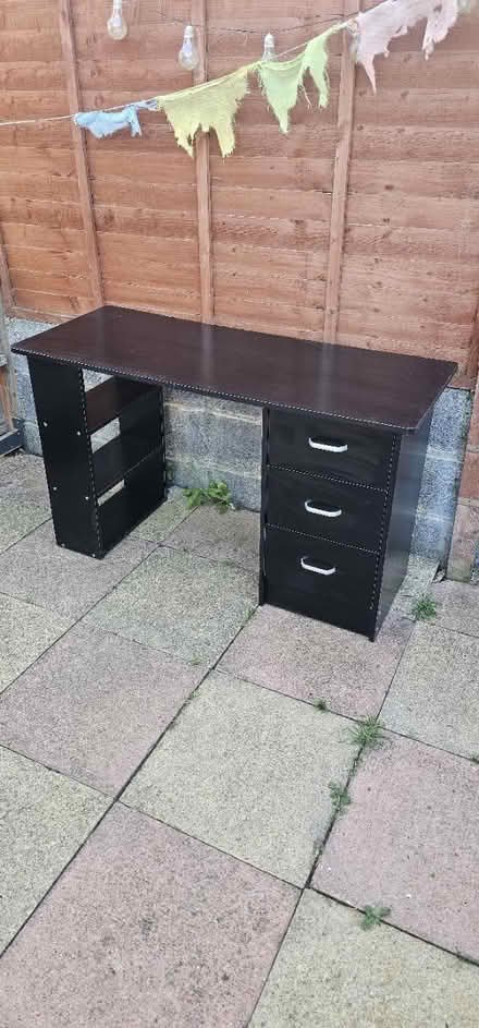 Photo of free Black desk (Stonebridge BA11) #3