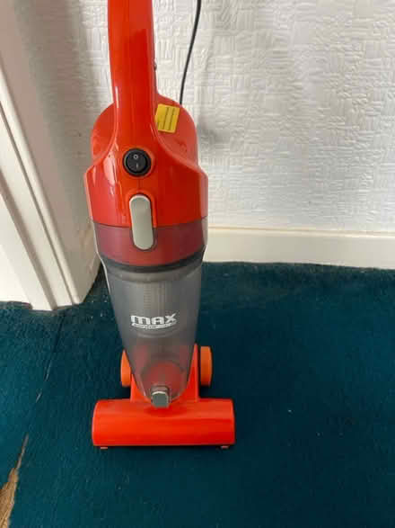 Photo of free Small vacuum cleaner (Sk9 5qb) #1