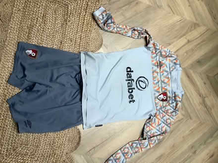 Photo of free AFCB Goal keeper kit (BH14) #1