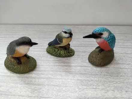 Photo of free Small bird ornaments (Garth Hill, RG12) #1