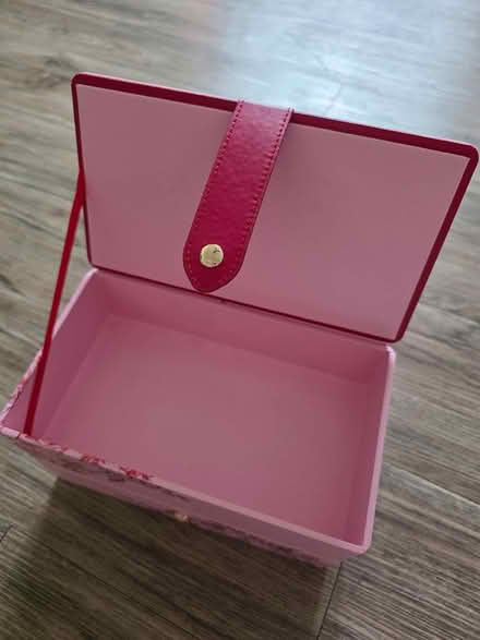 Photo of free 2tier mooncake box (Hougang Street 11) #2