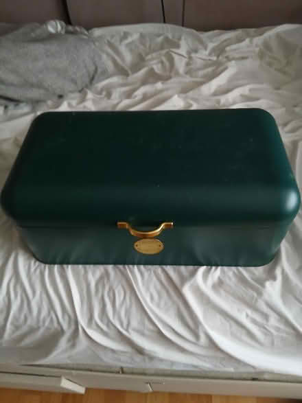 Photo of free Bread bin. Or Storage box. (Goodmayes IG3) #1