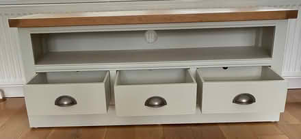 Photo of free TV cabinet (Hemel Hempstead) #2
