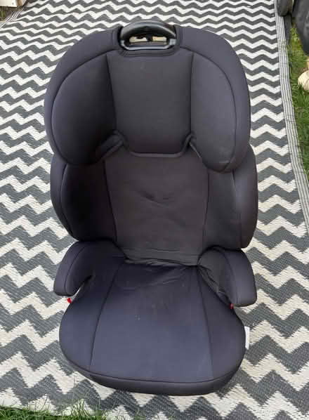 Photo of free Child car seat (Me20) #1