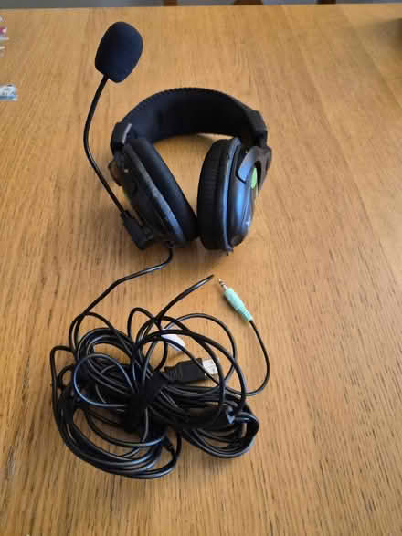 Photo of free Turtle Beach x12 wired headphones (Dun Laoghaire, Dublin) #2