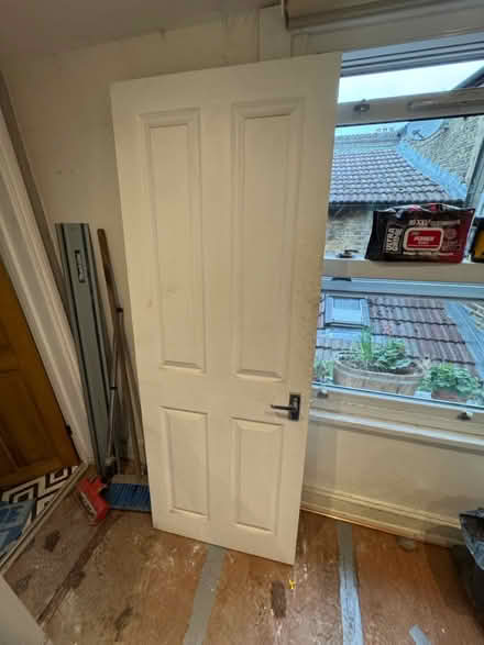 Photo of free White door (East Dulwich) #1