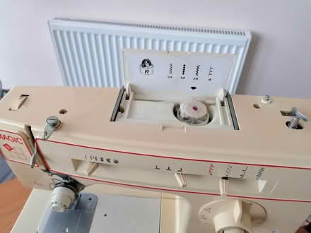 Photo of free Singer Sewing Machine (Vintage) (Hemel Hempstead HP2) #4