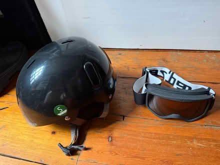 Photo of free Child / Small ski helmet and goggles (Summertown OX2) #1
