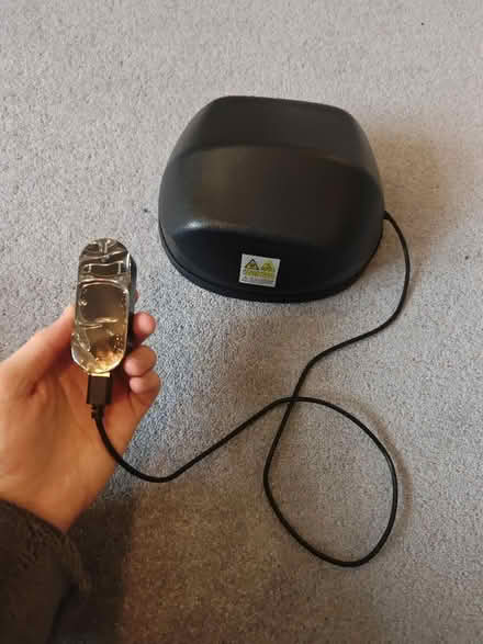 Photo of free Red/Blue Light Cap (Barnet EN5) #1