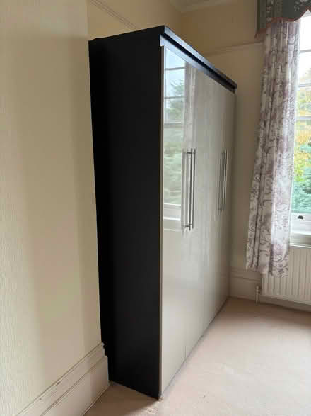 Photo of free Triple light grey gloss wardrobe with large silver handles (Eastbourne BN20) #4