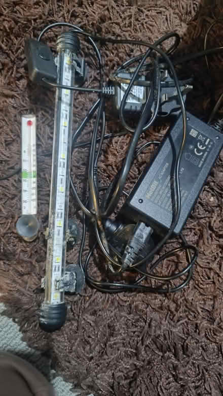 Photo of free Fish tank light and thermometer (Upper Norwood SE19) #1