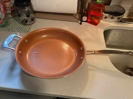 Photo of free Red copper pan (Mount Vernon) #1