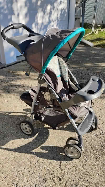 Photo of free Graco stroller (Indian Oaks subdivision) #1