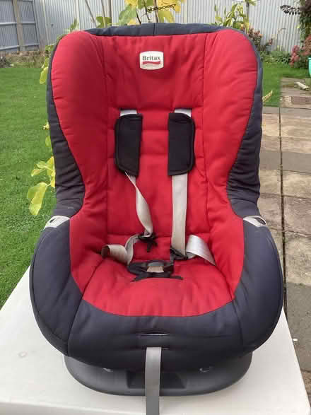 Photo of free Child car seat (Bedford MK41) #1