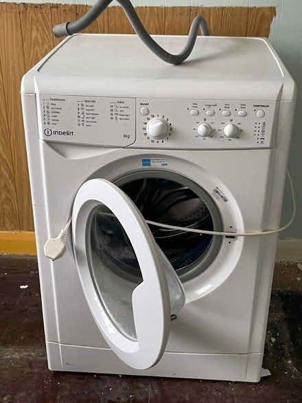 Photo of free Indesit Washing Machine (Se16 3ad) #1
