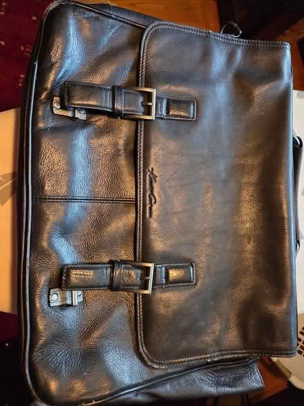 Photo of free Real leather briefcase Kenneth Cole (Experimental Farm) #2