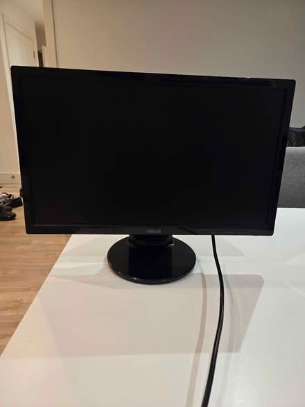Photo of free Asus Monitor (W3) #1