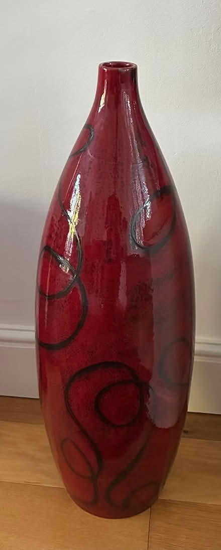 Photo of free Red ceramic vase (Hemel Hempstead) #1
