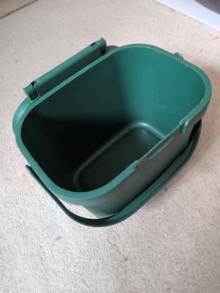 Photo of free Kitchen food waste caddy (RG4) #2