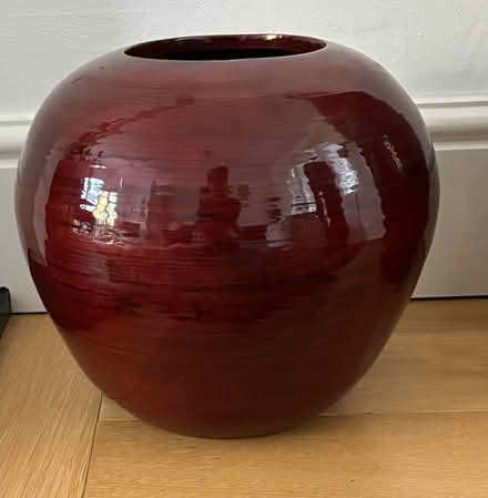 Photo of free Red lacquered vase (Hemel Hempstead) #1