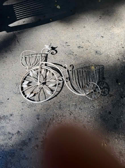 Photo of free Outdoor planter (hanging) (Wattles and Squirrel) #1