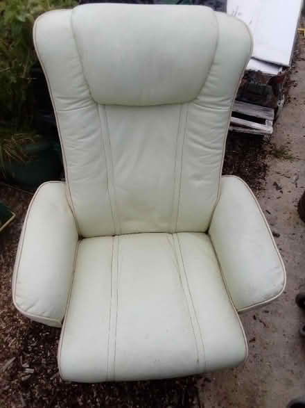 Photo of free Swivel chair (Nyetimber PO21) #1