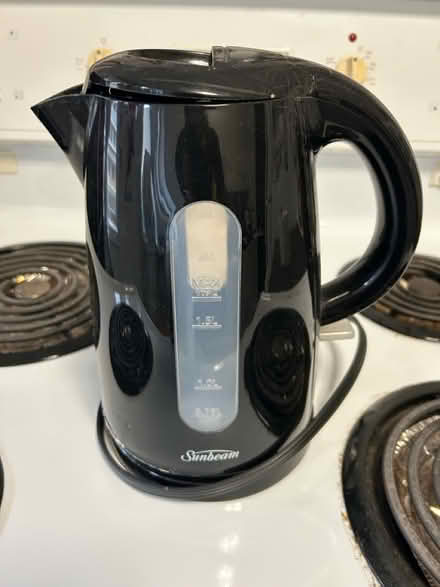 Photo of free Kettle (Thorncliffe Park) #1
