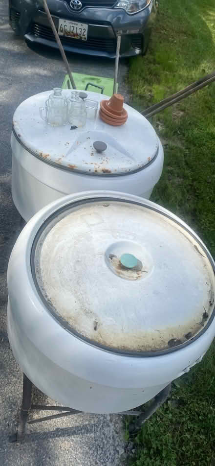 Photo of free CoolVintage washtubs (Ijamsville 21754) #1