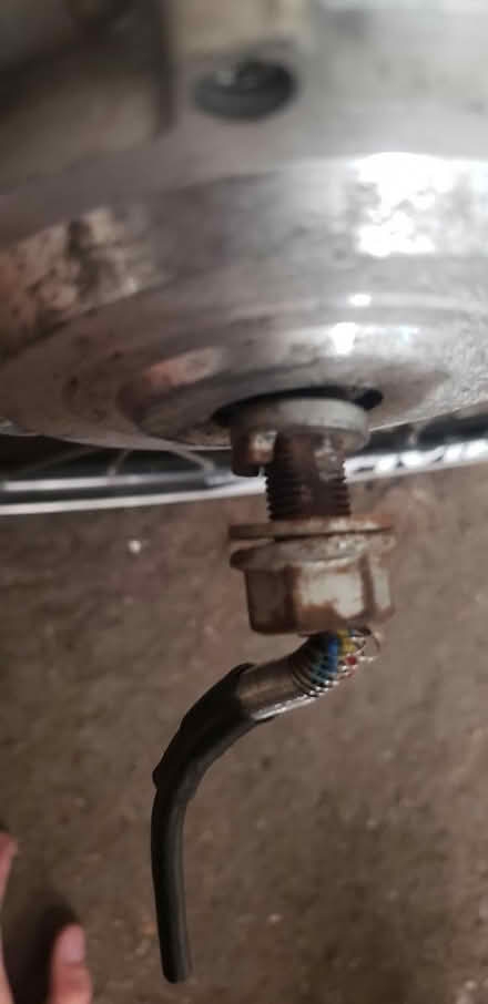 Photo of free 250w Front Wheel Spares/Repairs (Theoblads Grove EN8) #4