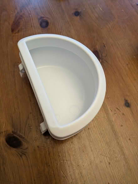 Photo of free Pet Food bowl (Chesham Bois HP6) #2