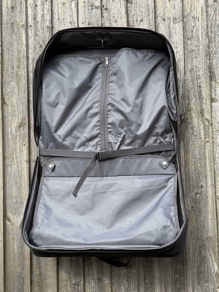 Photo of free Samsonite suit/jacket carrier (Near Evercreech BA4) #2
