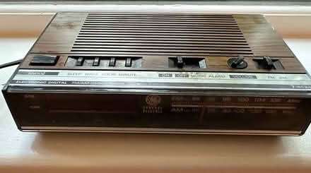 Photo of free GE Alarm Clock Radio (Media/Swarthmore area) #2