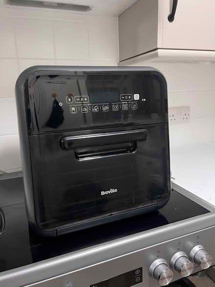 Photo of free Breville air fryer oven (Slade green erith kent DA8) #2