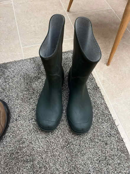 Photo of free Short wellies size 5 (Teddington TW11) #1