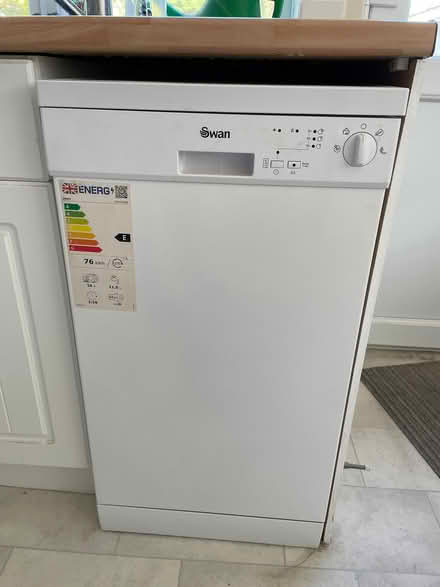 Photo of free Small Swan dishwasher (Datchet SL3) #1