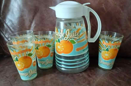 Photo of free Vintage style water or juice jug with lid + 4 matching glass (South Croydon CR2) #1