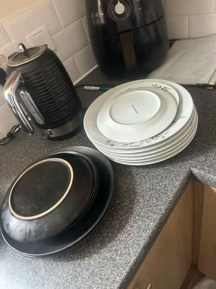 Photo of free Dinner plate set (Gem street L5) #2