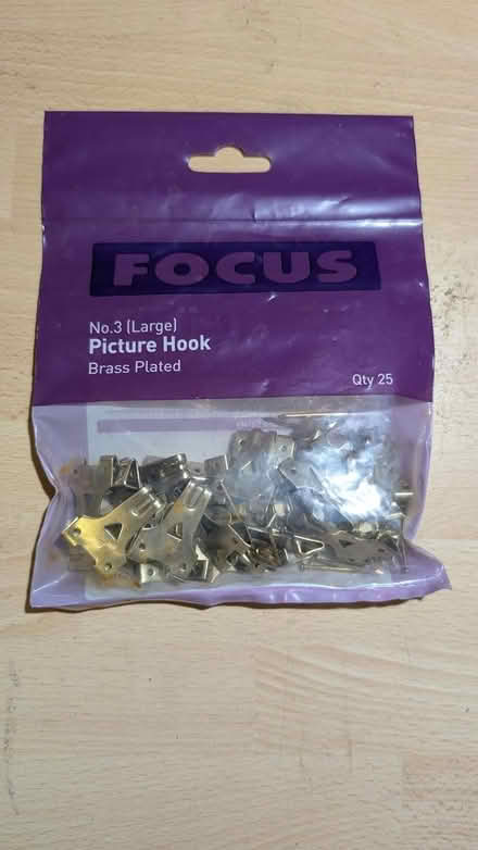 Photo of free Pack of picture hooks (Stroud) #1